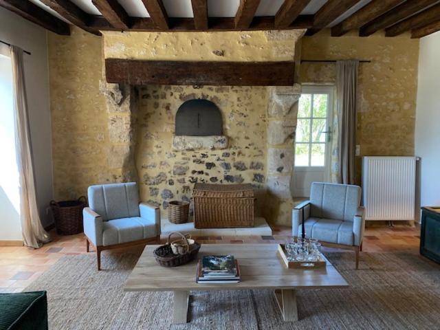 Chambres D'Hotes Du Bistrot Des Ecuries Cour-Maugis-sur-Huisne Exteriör bild