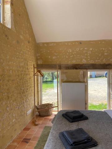 Chambres D'Hotes Du Bistrot Des Ecuries Cour-Maugis-sur-Huisne Exteriör bild