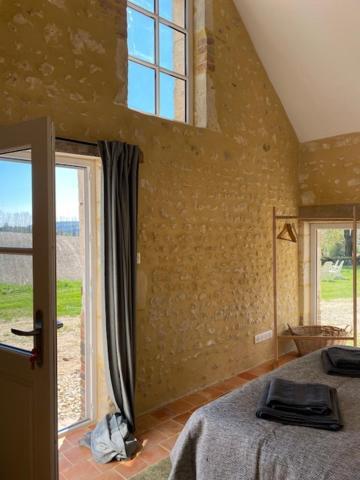 Chambres D'Hotes Du Bistrot Des Ecuries Cour-Maugis-sur-Huisne Exteriör bild