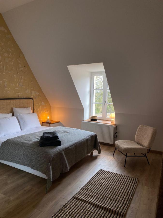 Chambres D'Hotes Du Bistrot Des Ecuries Cour-Maugis-sur-Huisne Exteriör bild